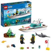 LEGO City Great Vehicles Diving Yacht 60221 Ship Building Toy and Diving Minifigures (148 Pieces)